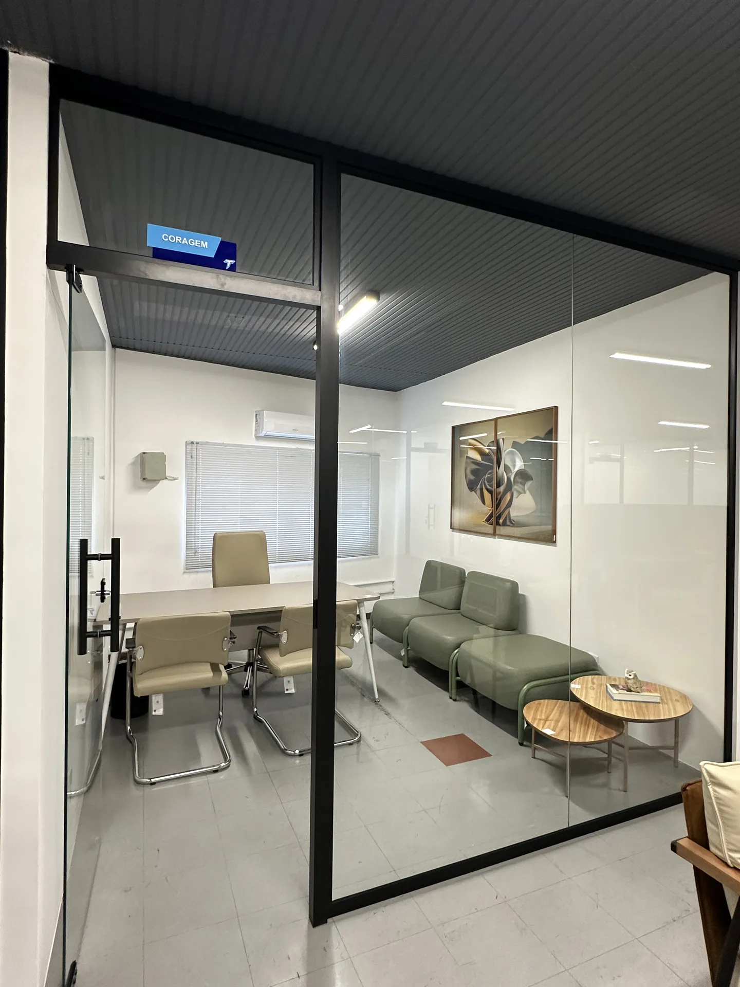 20251101_141351698_iOS